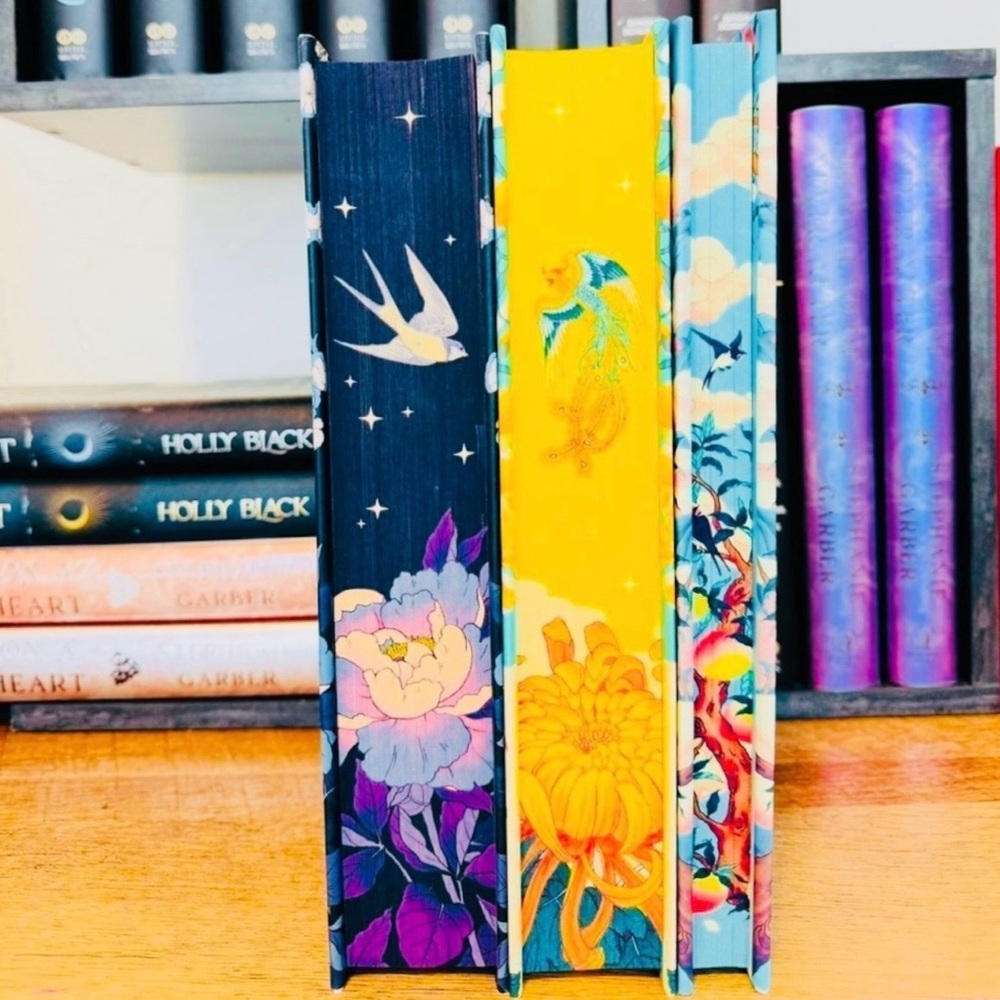 Fairyloot Exclusive Signed Editions DAUGHTER OF THE MOON GODDESS + HOTSW + TOTCK